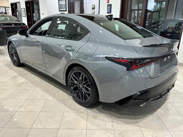 2023 Lexus IS