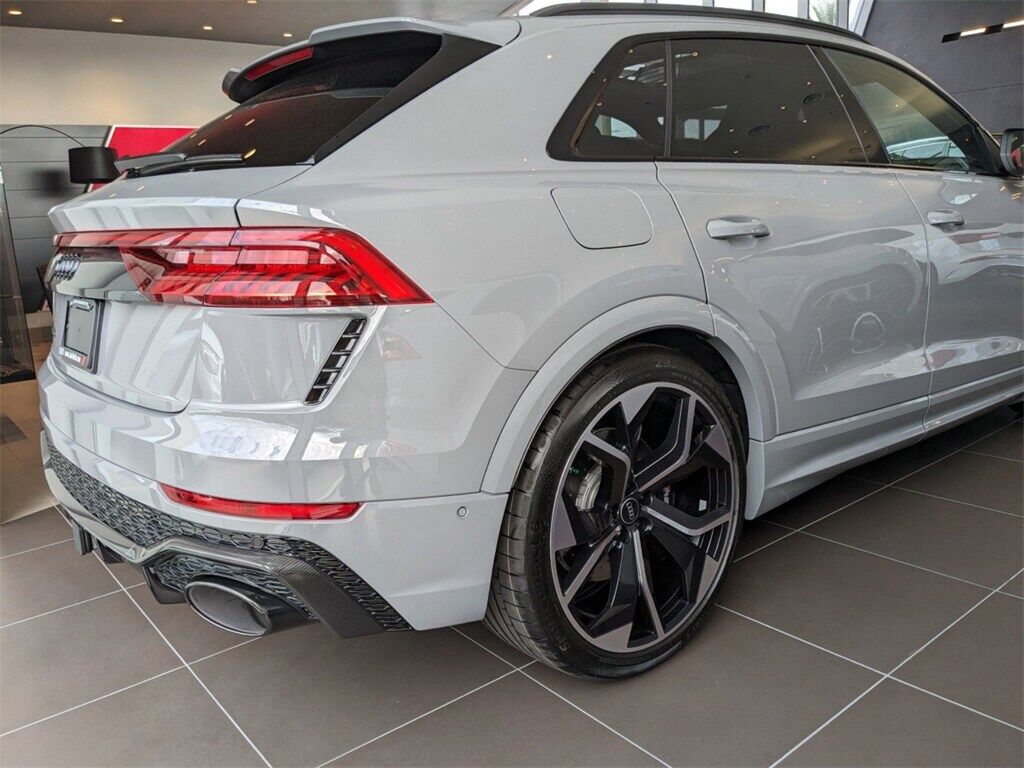 2024 Audi RS Q8