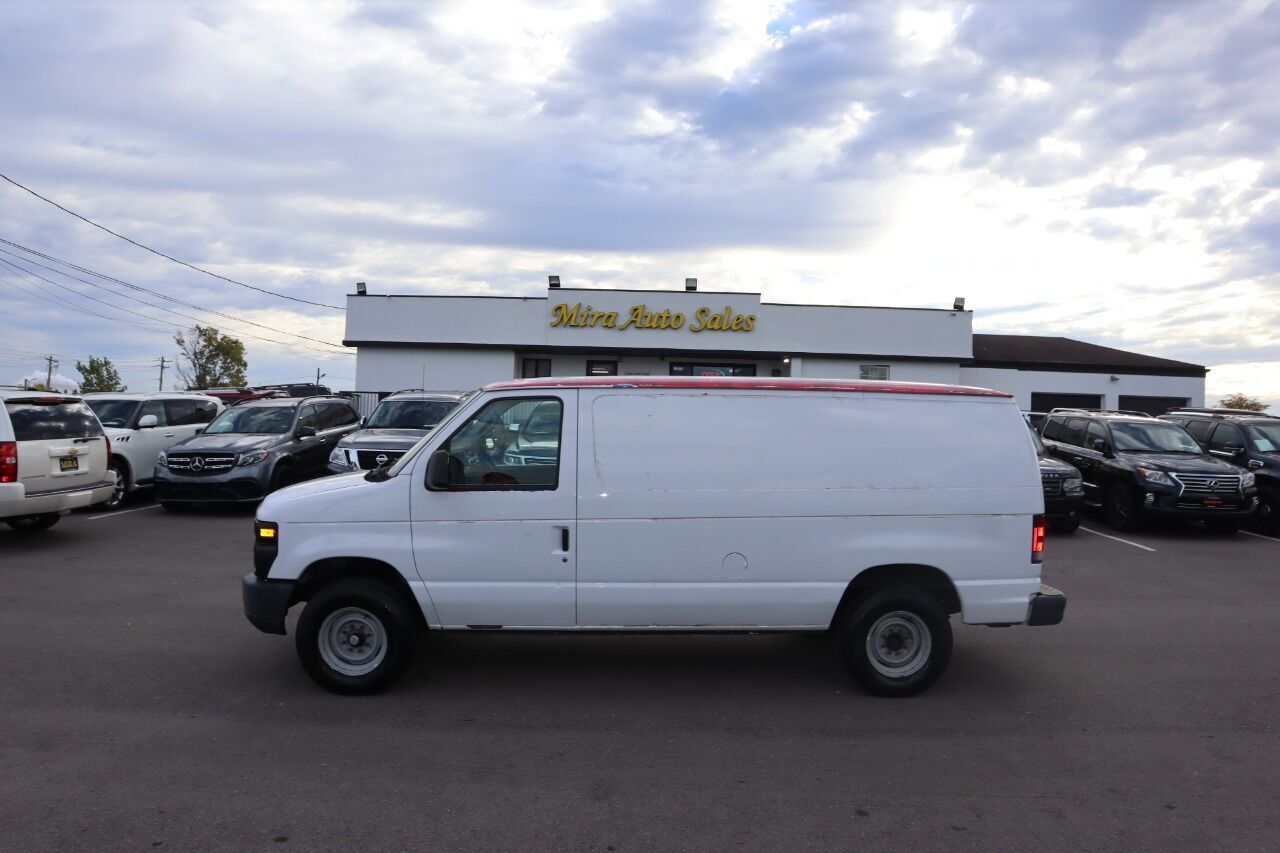 2013 FORD E-250