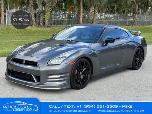 Nissan GT-R