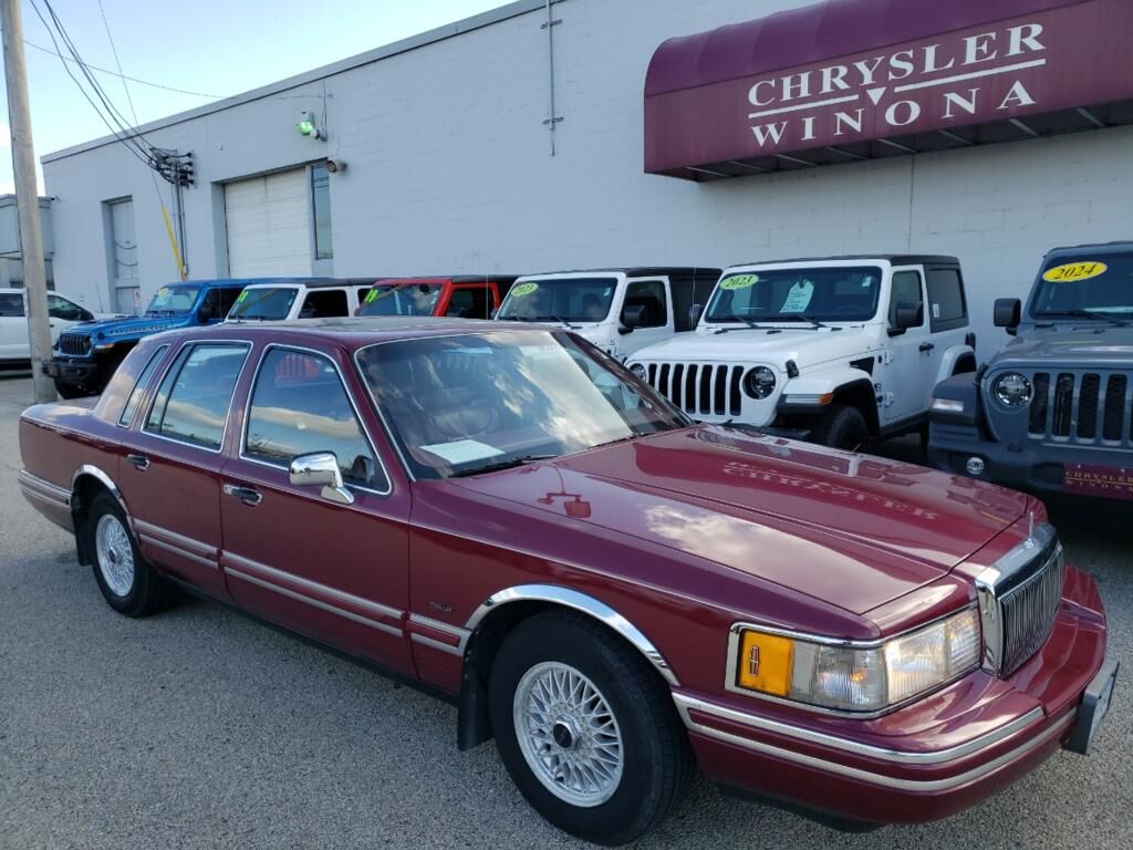 Lincoln Town Car