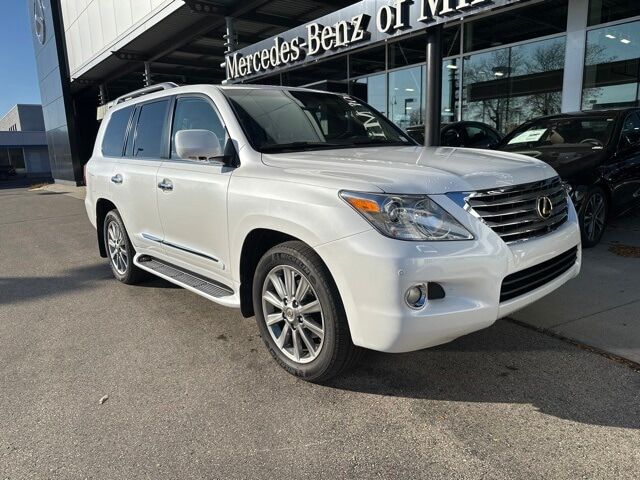 Lexus LX