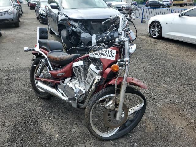 Suzuki VS800