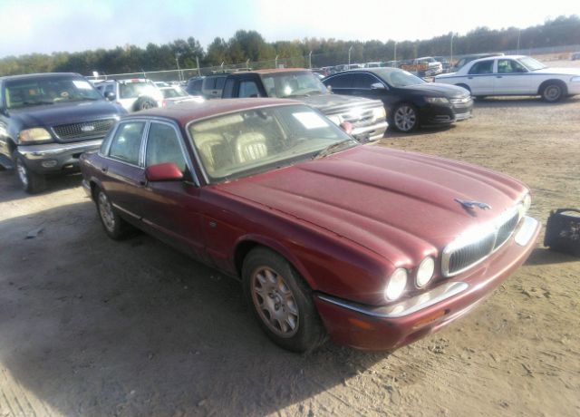 Jaguar XJ8