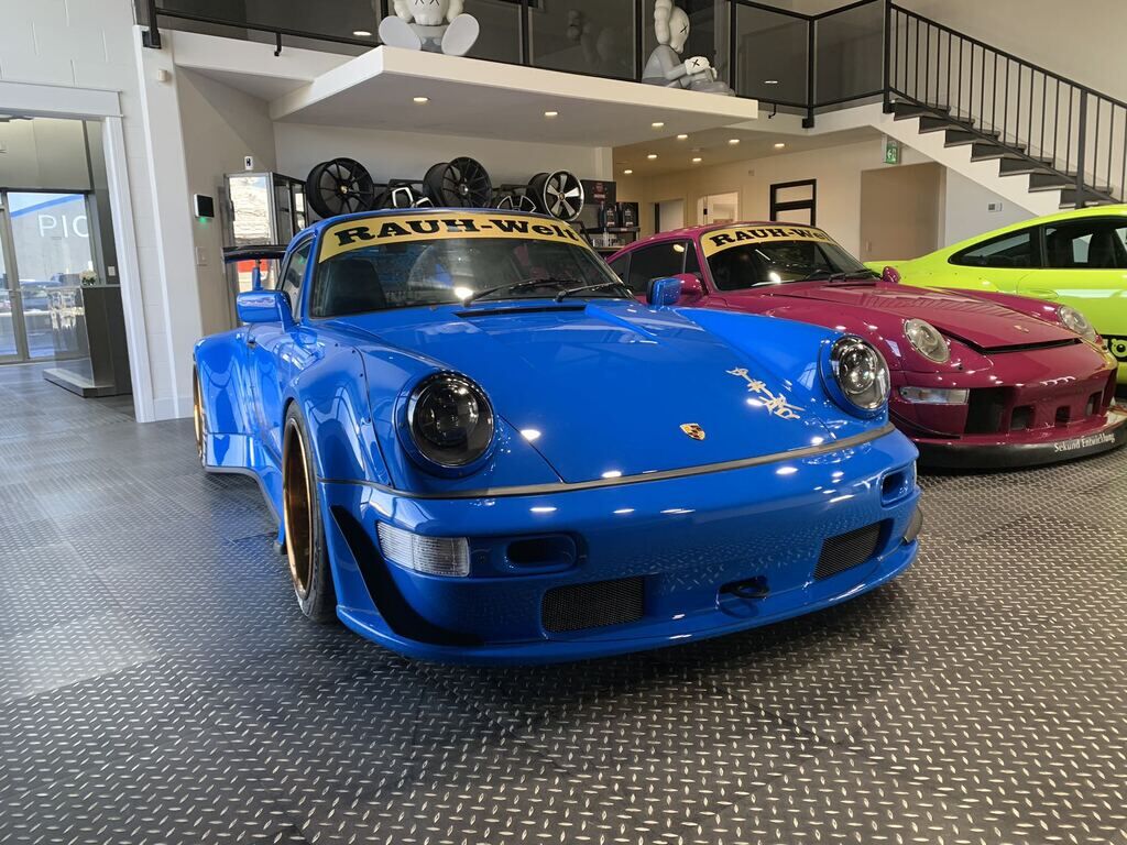 Porsche 911
