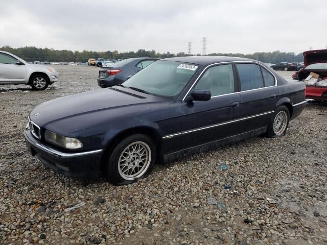 BMW 740i