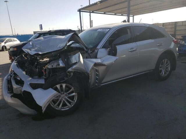 Infiniti FX35