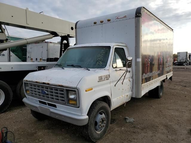 Ford E-350