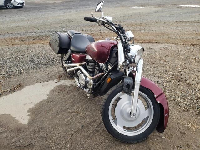 Honda VT1100C2 (SHADOW SABRE)