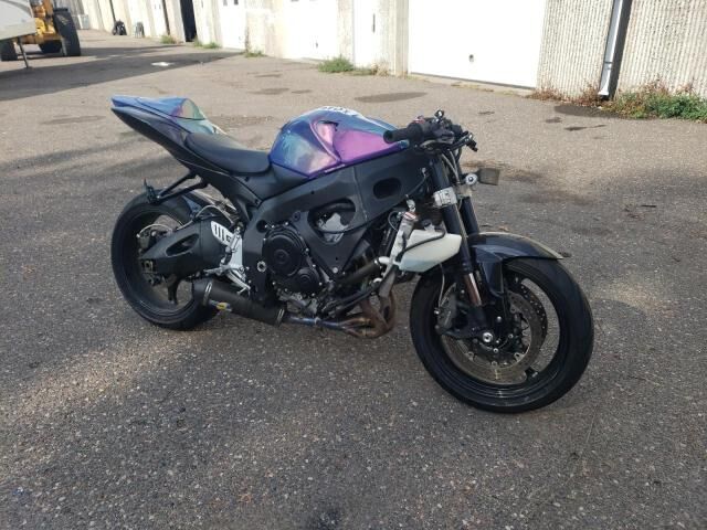 Suzuki GSX-R750