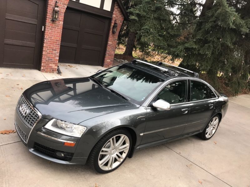 Audi S8