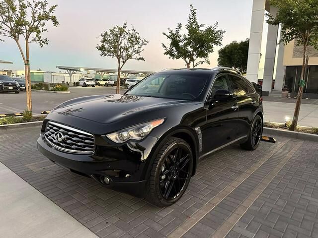 Infiniti FX50