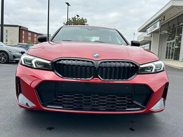 2023 BMW 330i