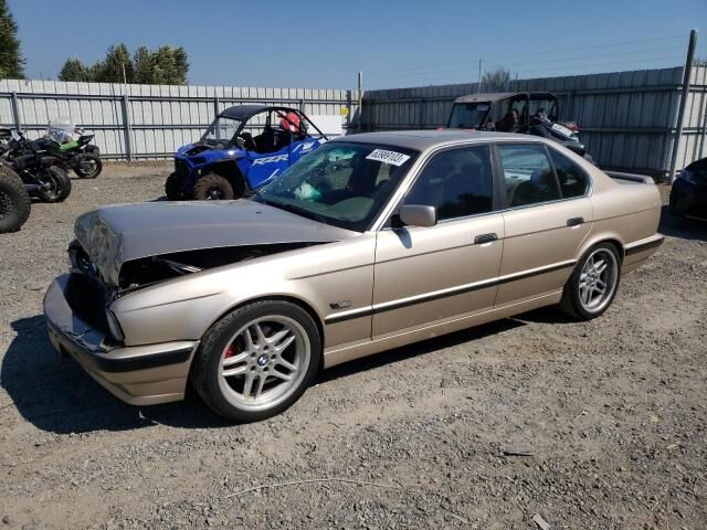 BMW 540i