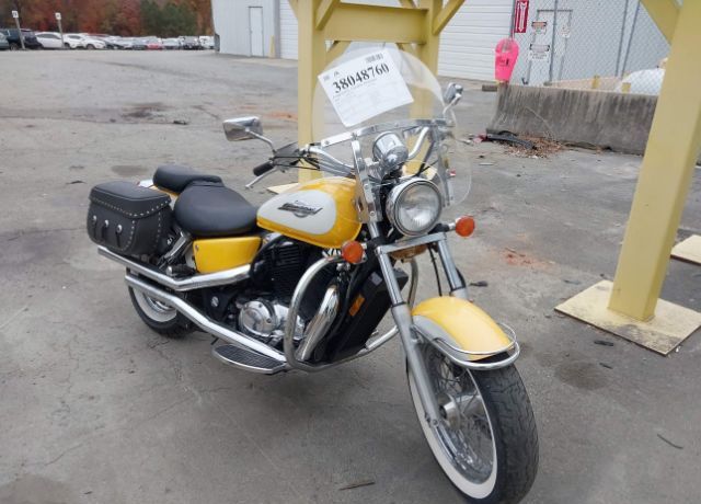 Honda VT1100C2 (SHADOW ACE)