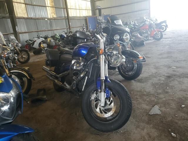 Suzuki VZ800