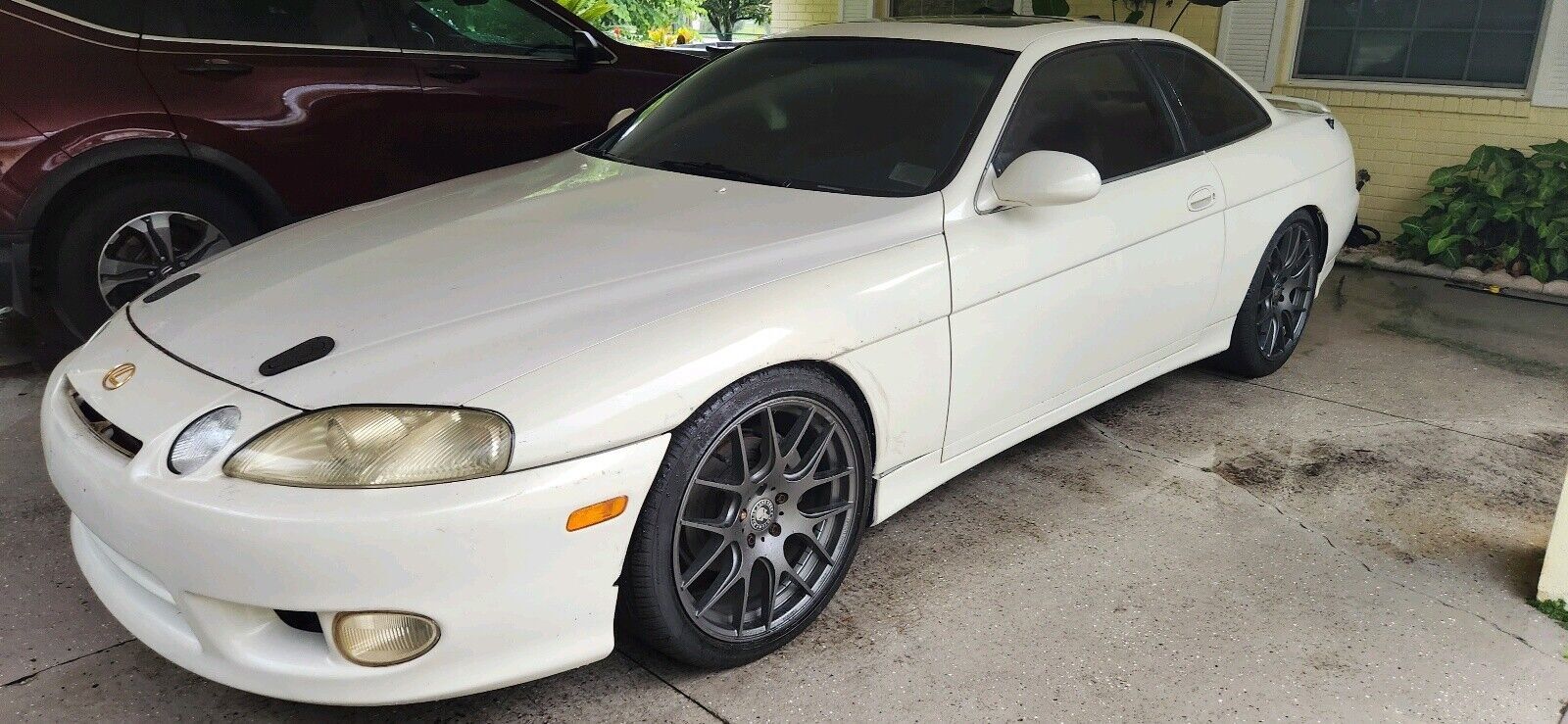 LEXUS