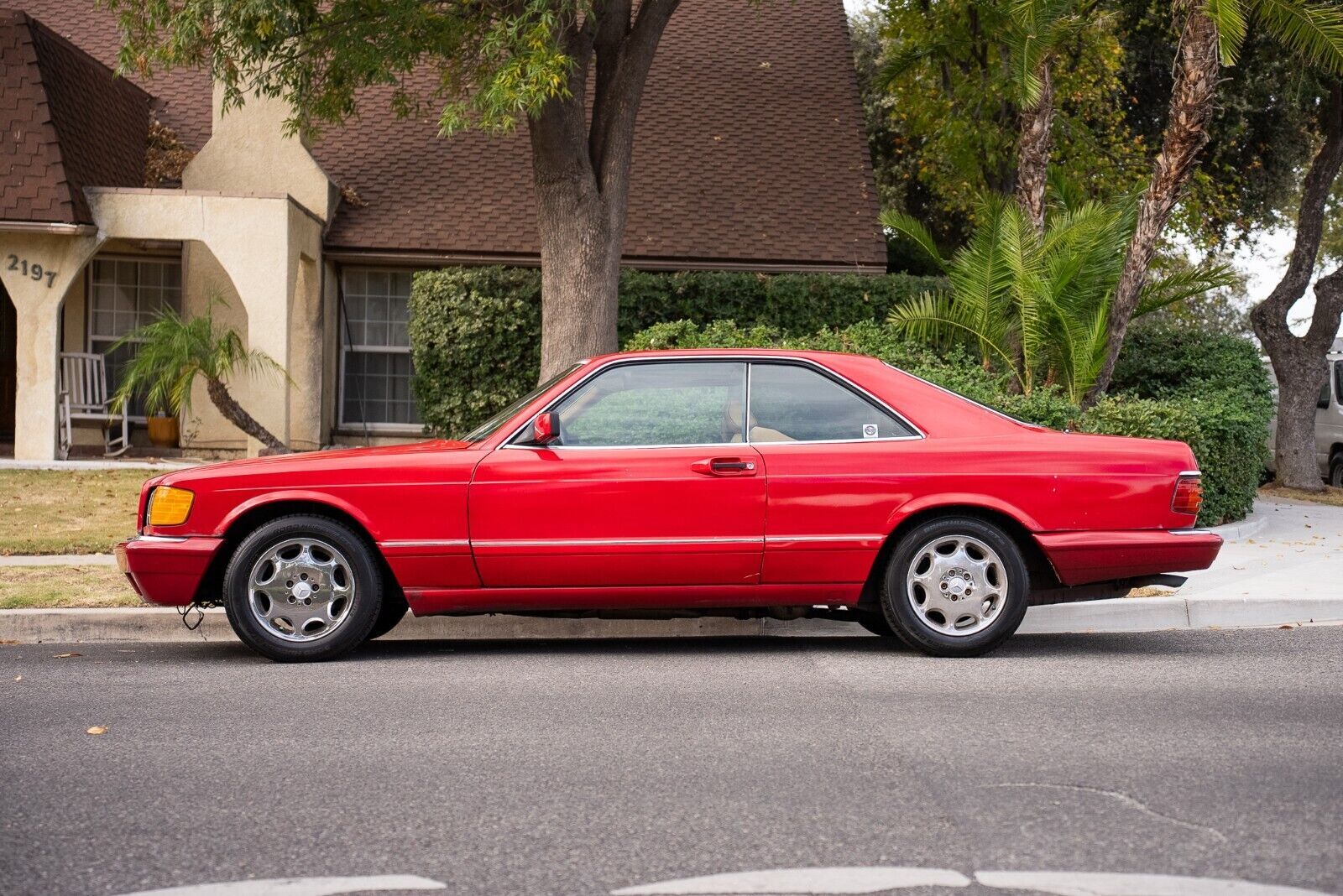 Mercedes-Benz 560