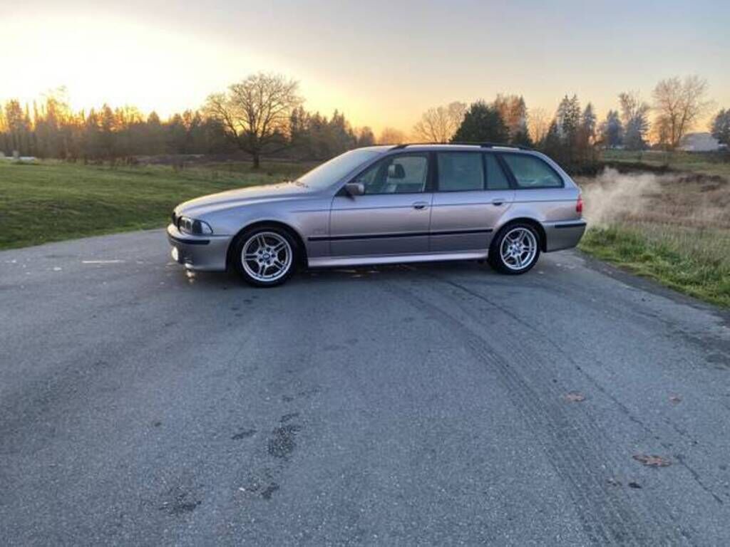 BMW 540i
