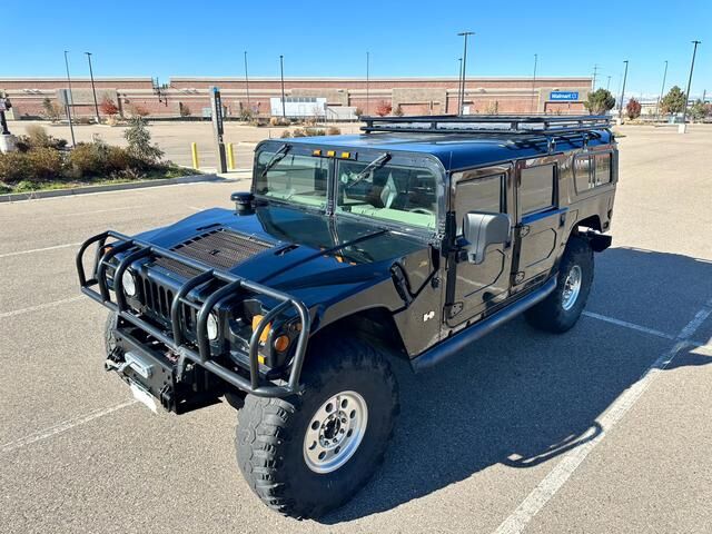 HUMMER H1