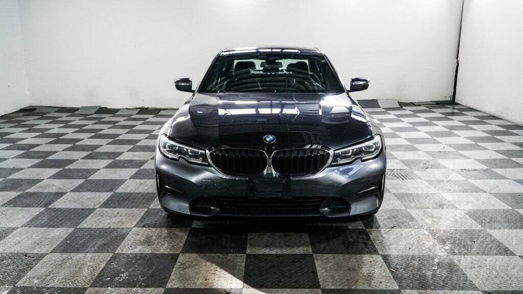 2021 BMW 330i