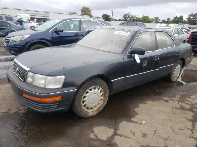 Lexus LS