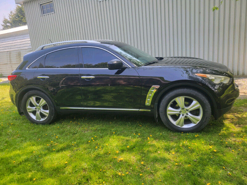 Infiniti FX35