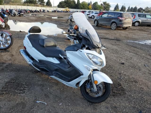 Suzuki AN650L