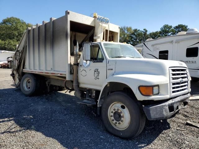 Ford F-800