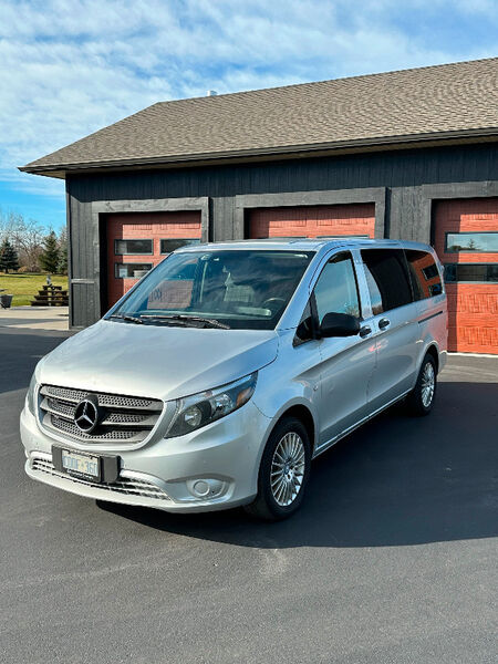 2017 Mercedes-Benz METRIS