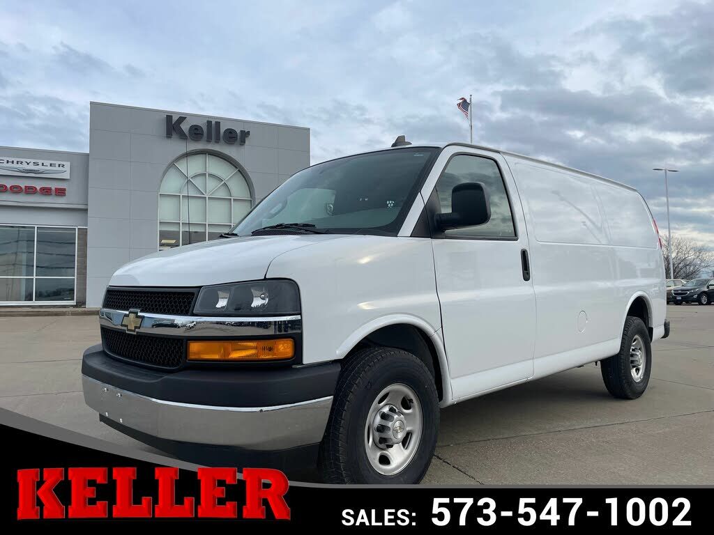 2021 CHEVROLET Express