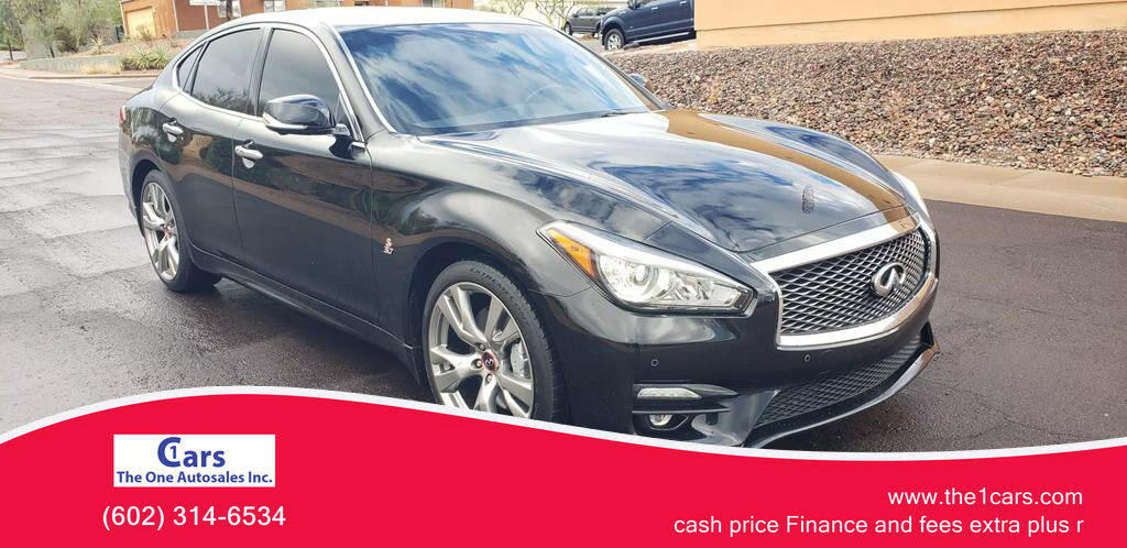 Infiniti Q70