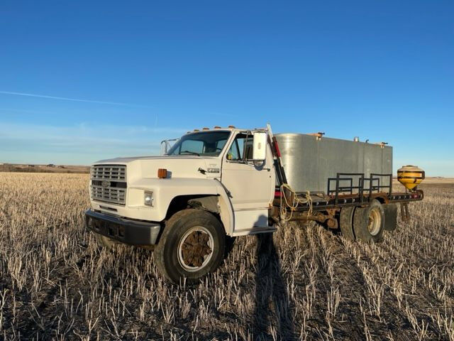 Ford F-700