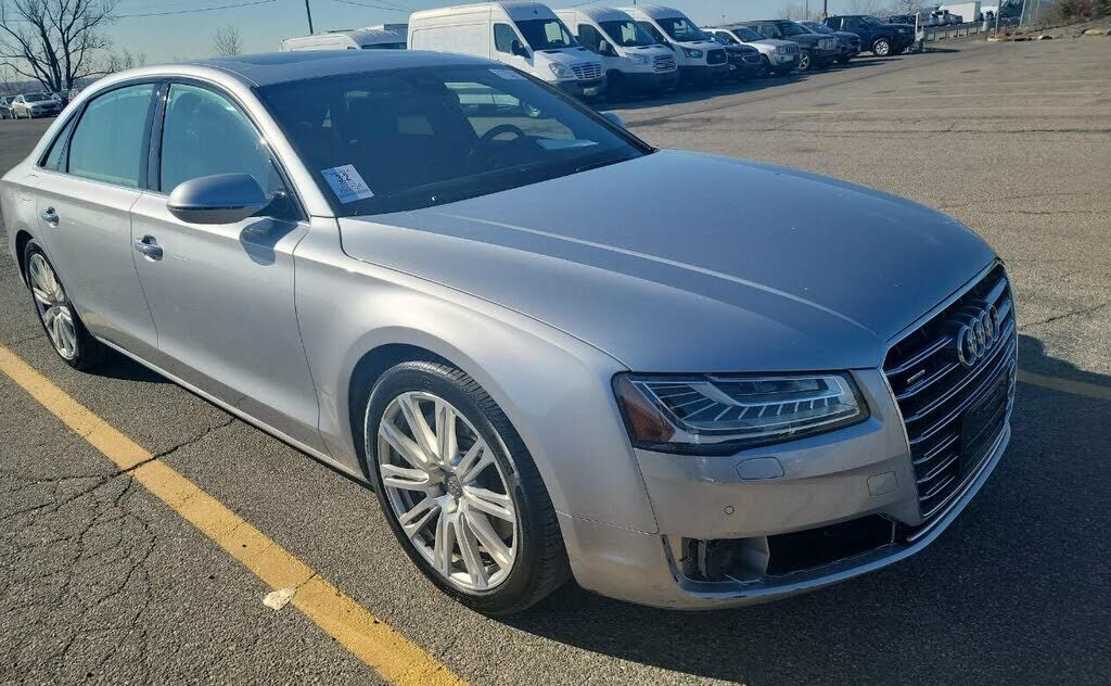 Audi A8