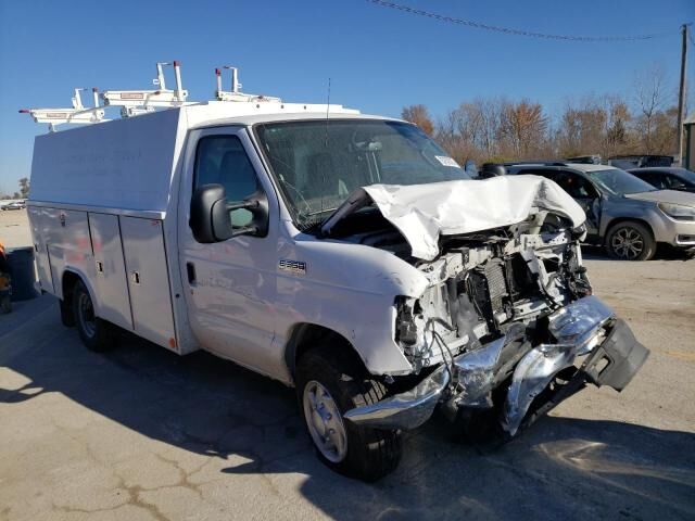 2022 FORD E-350