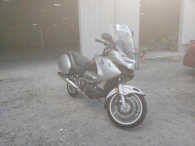 Honda NT700VA/NT700V