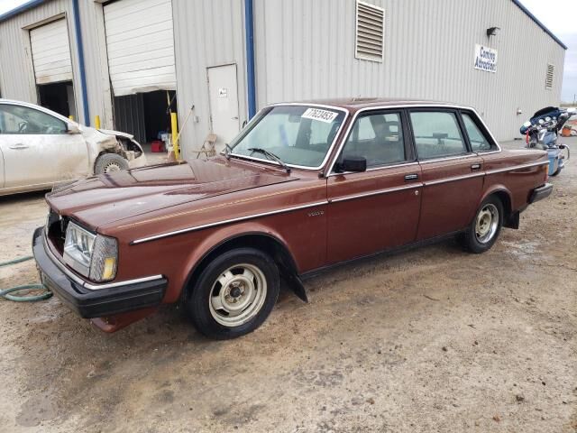 VOLVO