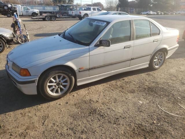BMW 318i