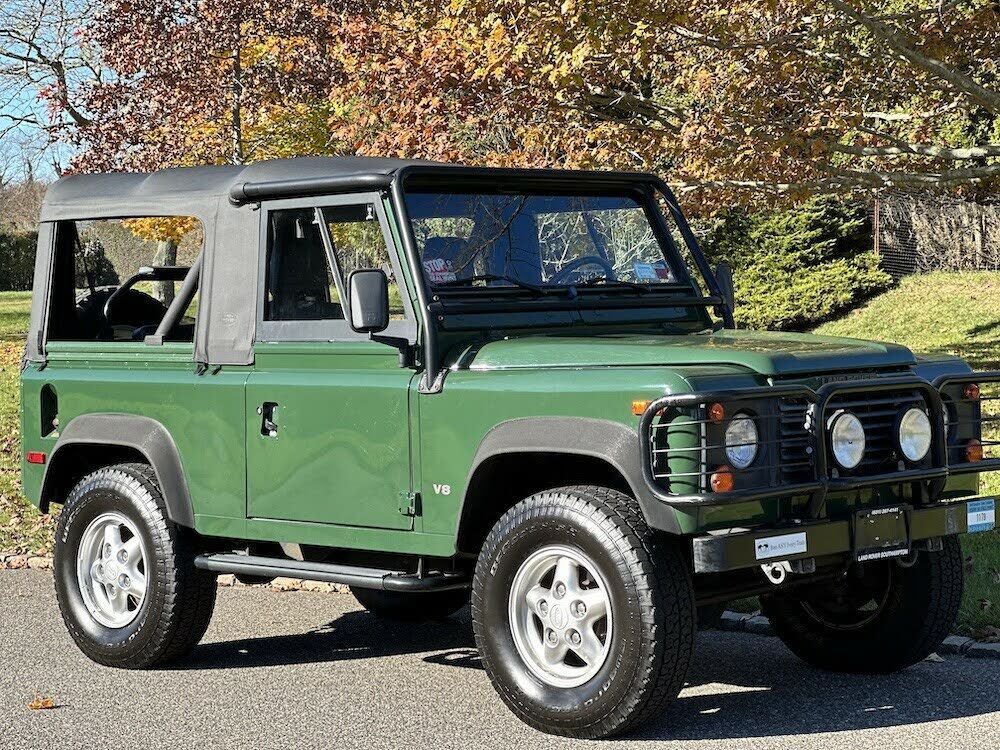 Land Rover Defender