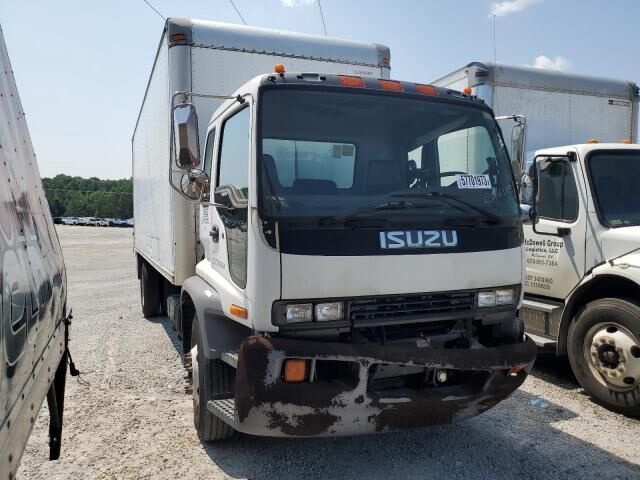 Isuzu T7F