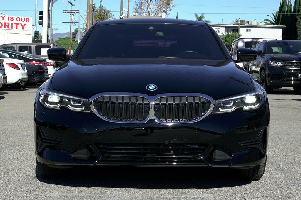 2022 BMW 330e