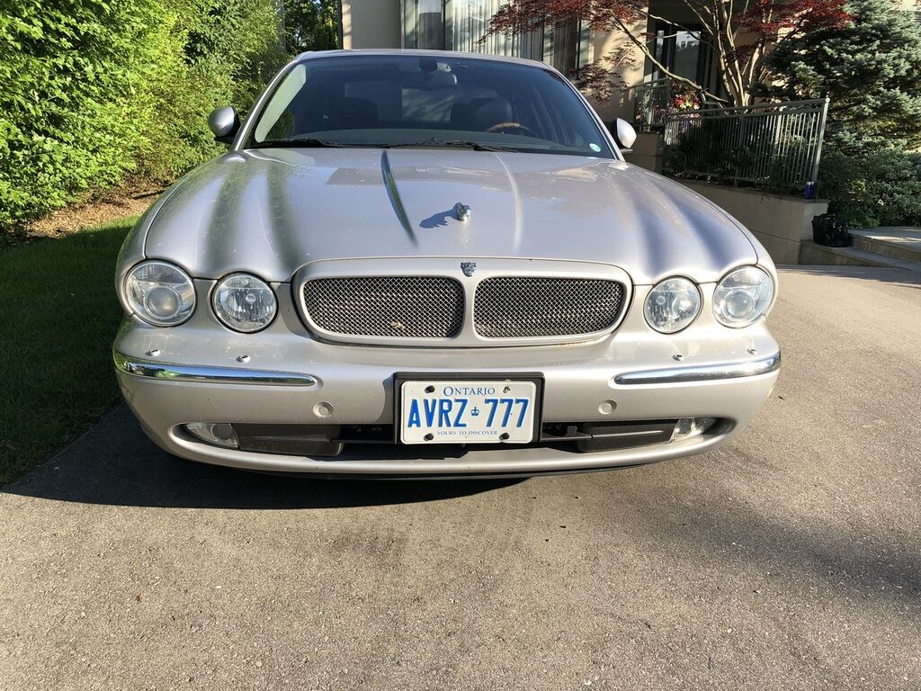 Jaguar XJR