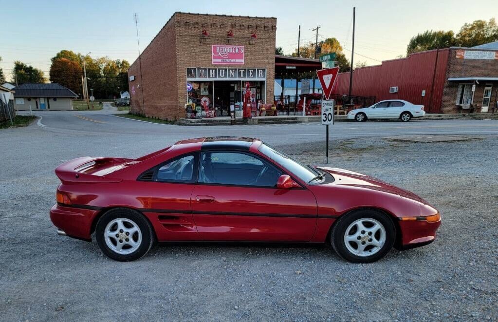 Toyota MR2