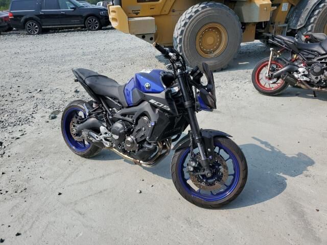 YAMAHA