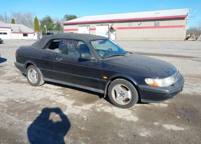 Saab 900