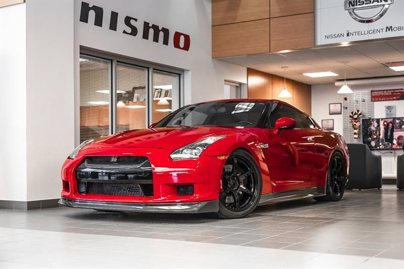 Nissan GT-R