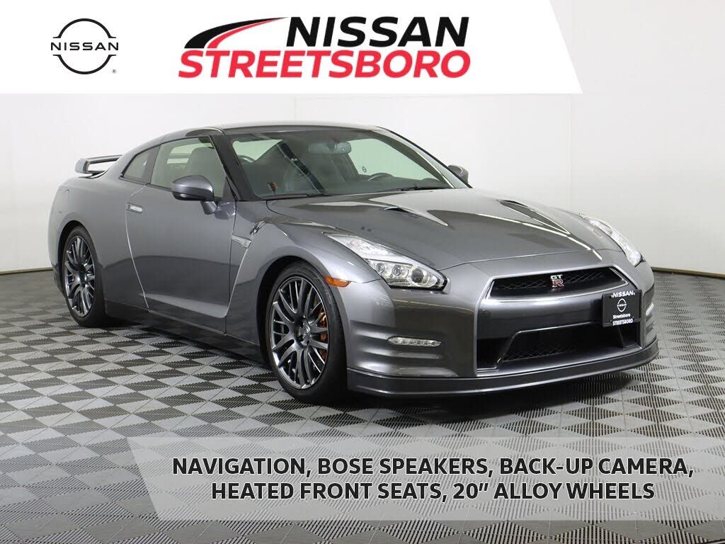 Nissan GT-R