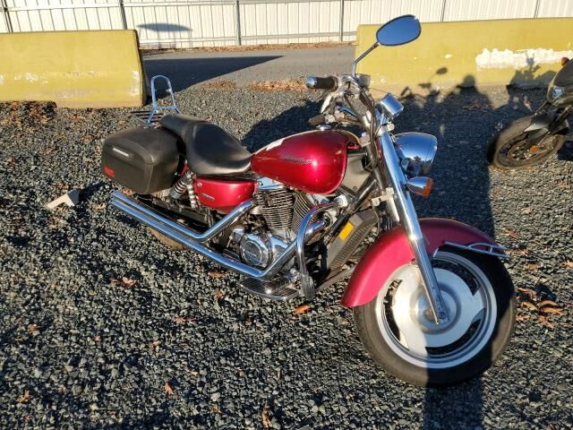 Honda VT1100C2 (SHADOW SABRE)
