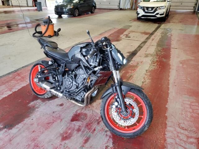 YAMAHA