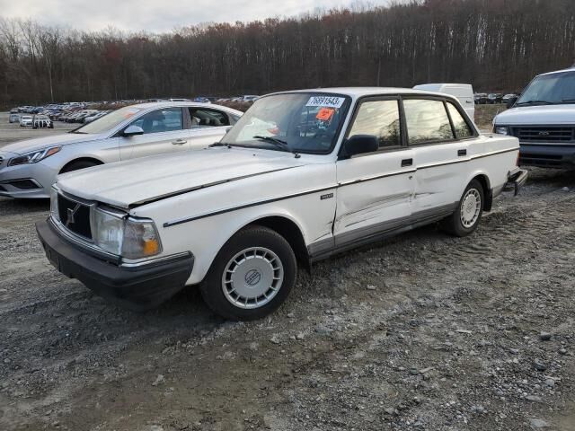Volvo 240 Series